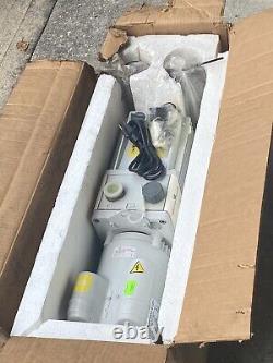 Edwards E2M30 Dual Stage Vacuum Pump 115v Includes Oil New In Box