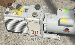 Edwards E2M30 Dual Stage Vacuum Pump 115v Includes Oil New In Box