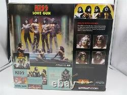 KISS Love Gun Deluxe Box Ed Super Stage Figurines McFarlane NEW and SEALED
