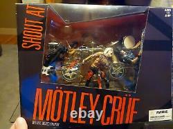 McFarlane MOTLEY CRUE Shout At The Devil Deluxe Box Set Figures & Stage NIB
