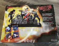 McFarlane Motley Crue Shout At The Devil Deluxe Box Set Figures & Stage Sealed