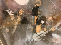 Mcfarlane Limited Edition Box Set Kiss Alive with Stage