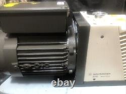 NEW IN BOX Agilent Dual DS402 Stage Rotary Vane Vacuum Pump. (h1024)