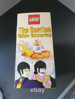 NEW LEGO 21306 THE BEATLES YELLOW SUBMARINE SIGNED By Kevin Szeto