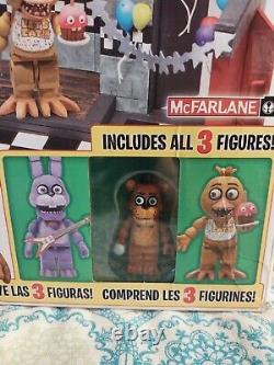 NIB Five Nights at Freddy s Construction Set The Show Stage (12035)
