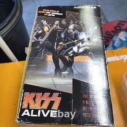 New In Box McFarlane Toys KISS ALIVE Deluxe Boxed Stage Set Action Figures 2002