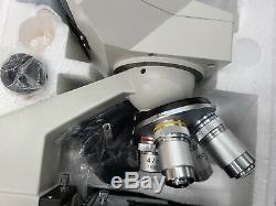 OMAX 40X-2000X Binocular Compound LED Microscope with Mechanical Stage Open-BOX