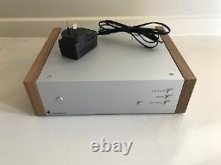 Pro-Ject Phono Box DS2 silver/walnut phono stage MM + MC, as new
