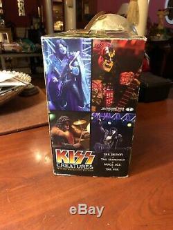 Rare 2002 Mcfarlane Kiss Creatures Limited Edition Boxed Figures + Stage Set