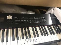 Roland RD 2000 Premium Digital Stage Piano, 88 key (NEW-OPEN BOX)
