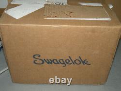 Swagelok Brass 2 Stage PR Regulator 3000psig / 0-100psig 1/4FNPT NEW SEALED BOX